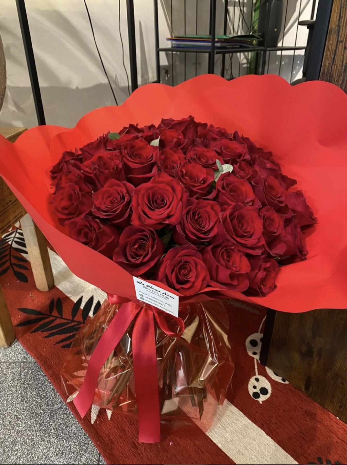 Bouquet e composizioni reali di La Rosa Nera